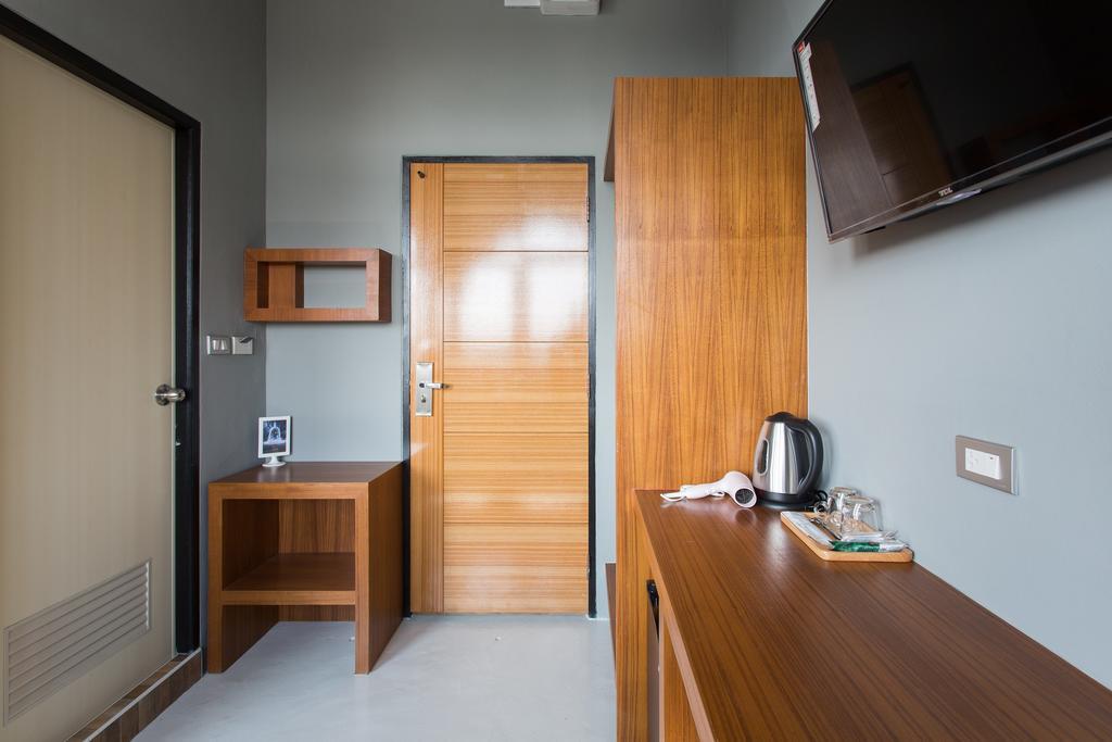 קראבי Holiday Station Hostel חדר תמונה