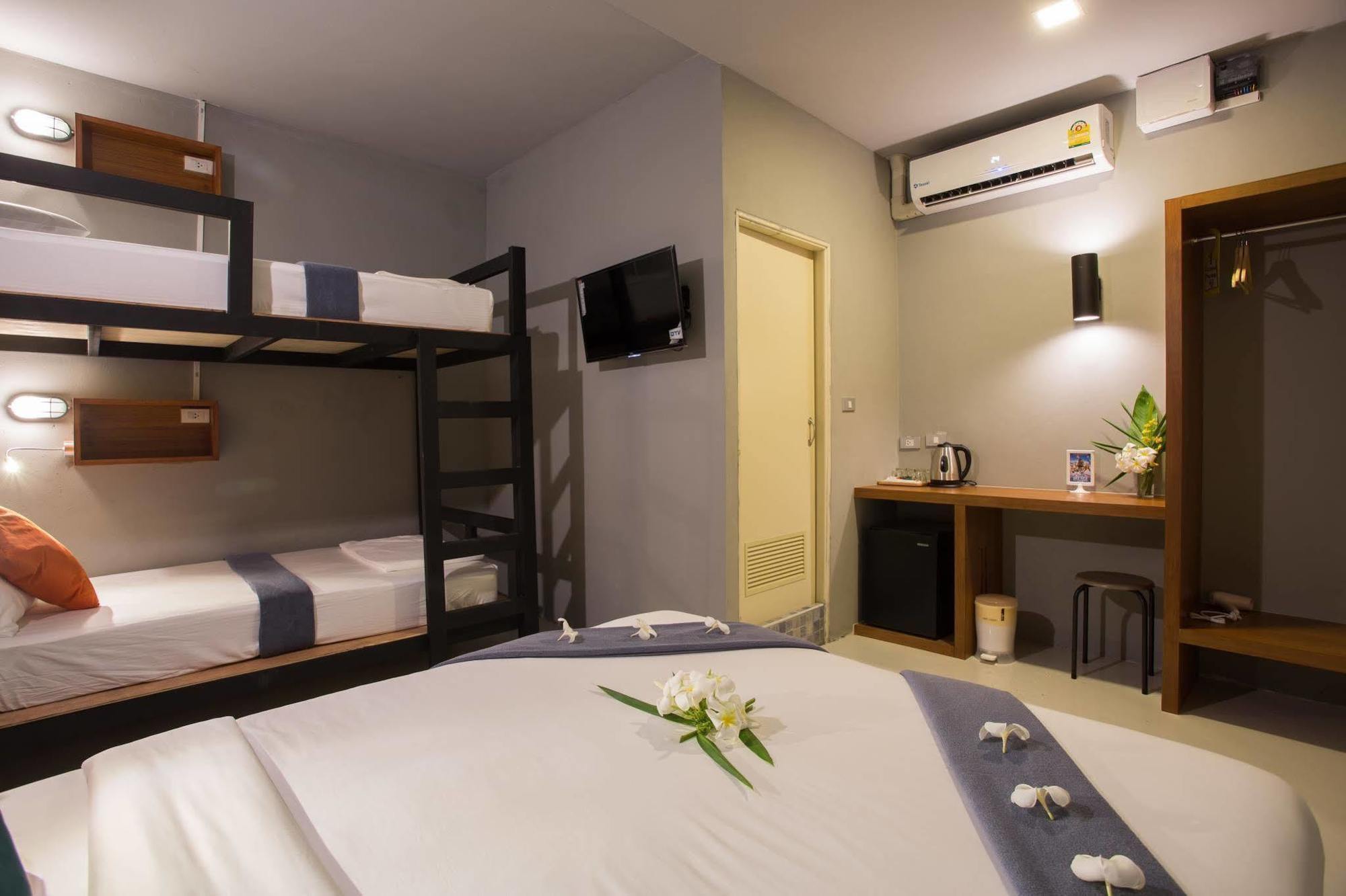 קראבי Holiday Station Hostel מראה חיצוני תמונה
