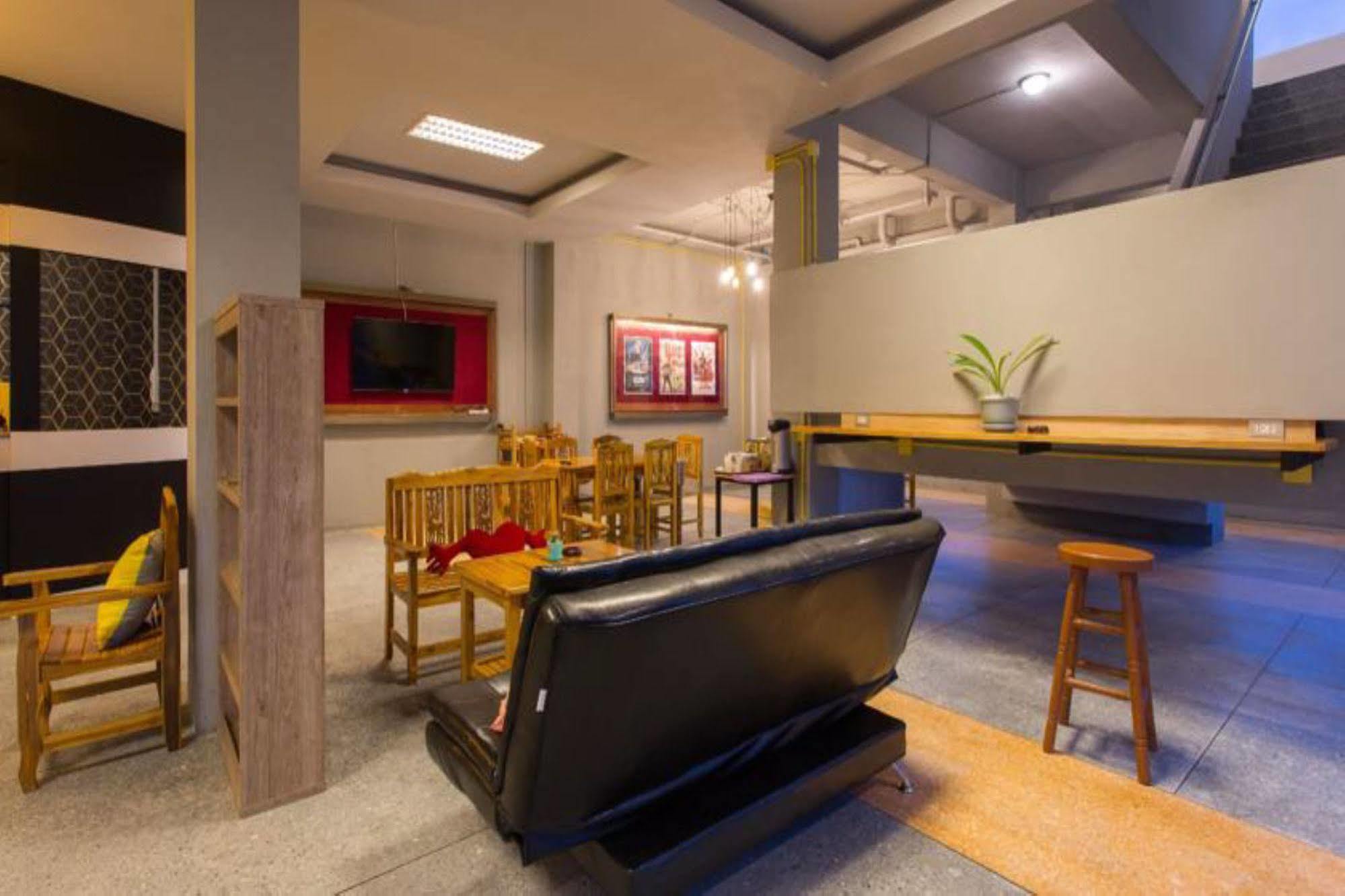 קראבי Holiday Station Hostel מראה חיצוני תמונה