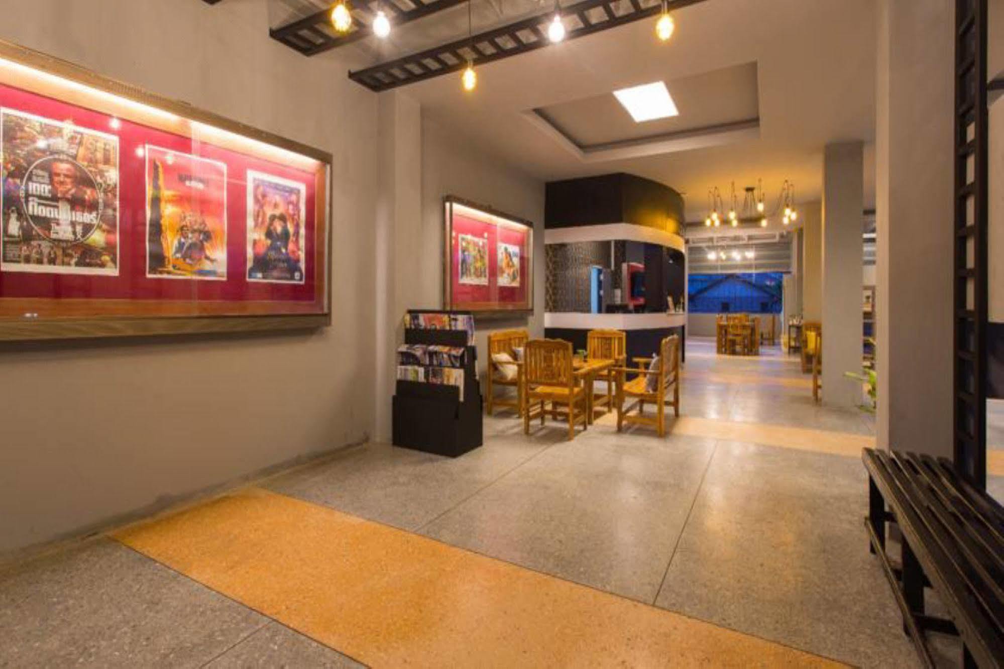 קראבי Holiday Station Hostel מראה חיצוני תמונה